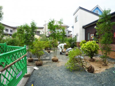 大野城市店舗植栽工事06